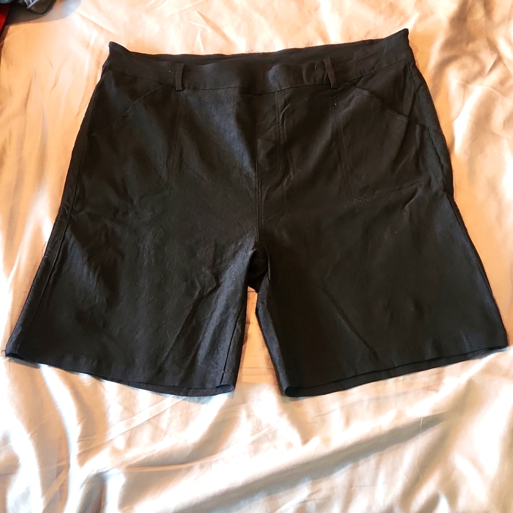 Women's black shorts, size 1x tall, brand unknown, worn once